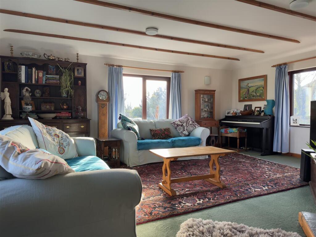 Living Room.jpeg