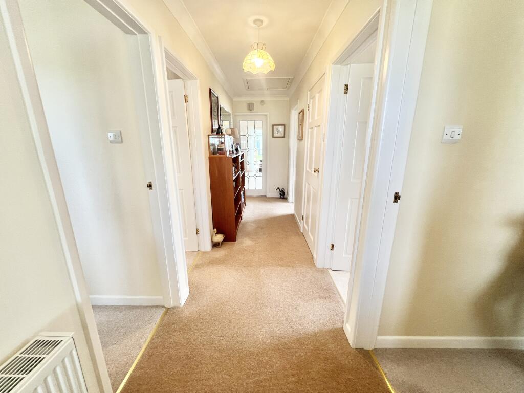 Hallway.jpeg