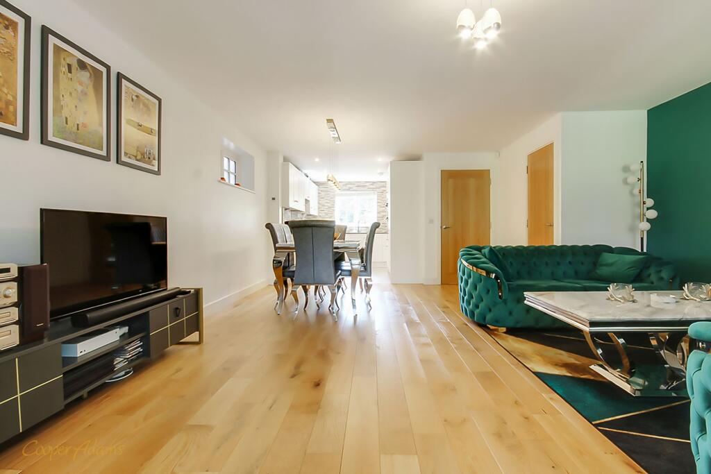 Living Room/Dining Room