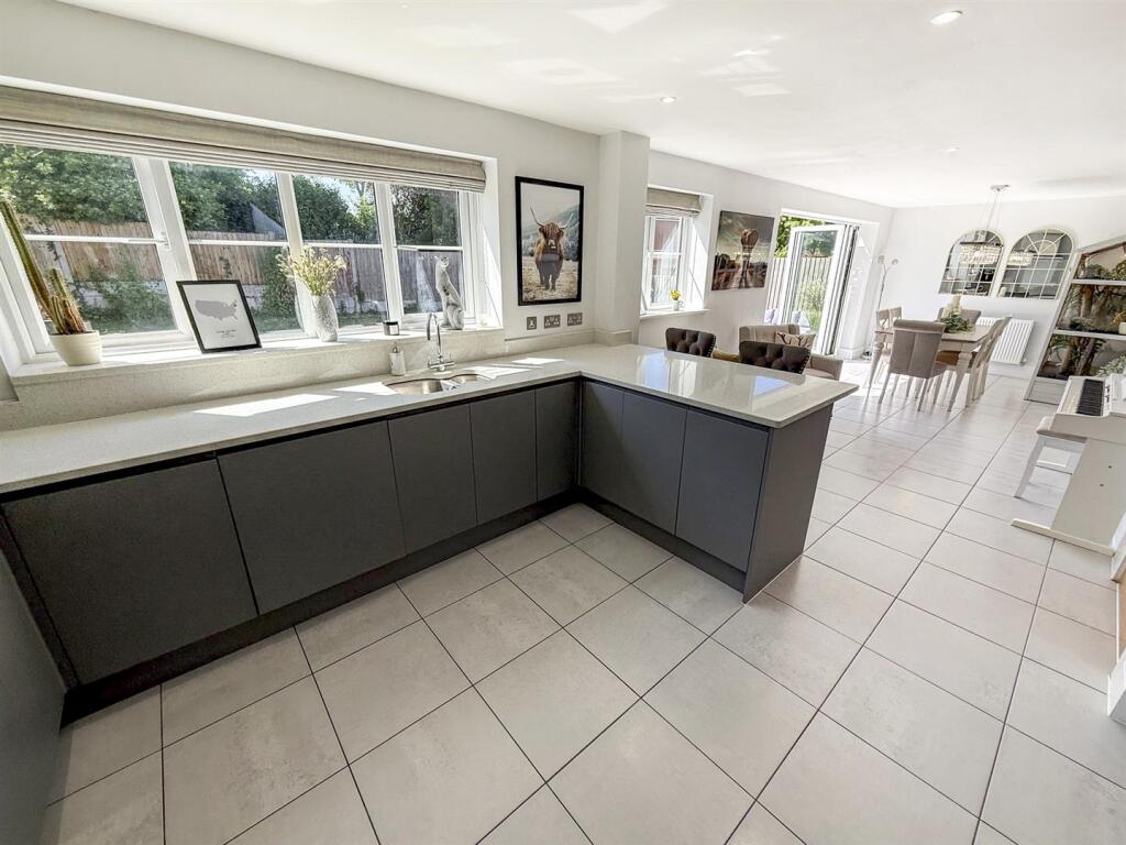 Kitchen/ Dining/ Family Room