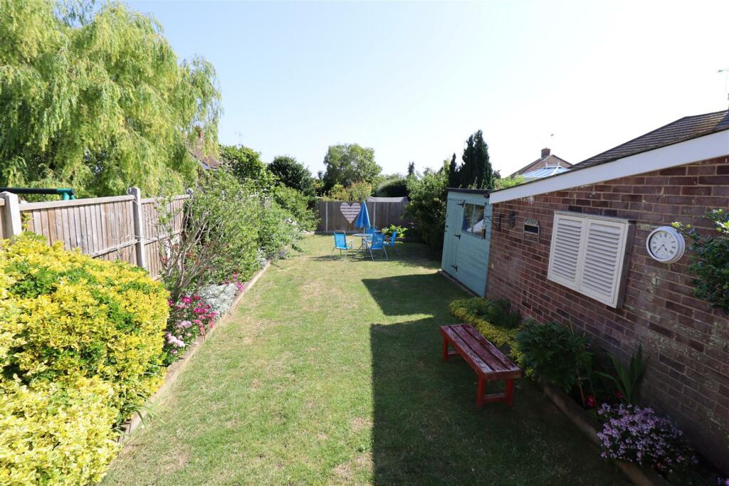 Garden (11).JPG