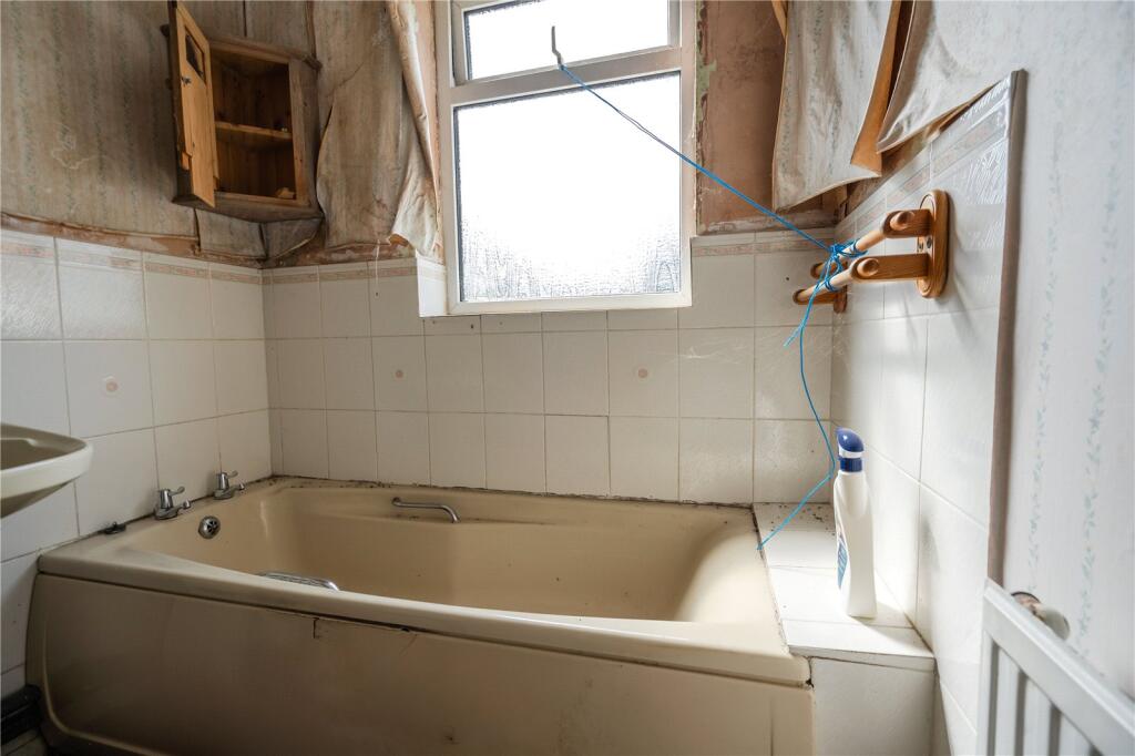 Bathroom (2)