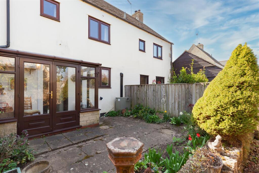 Rear - Conservatory.jpg