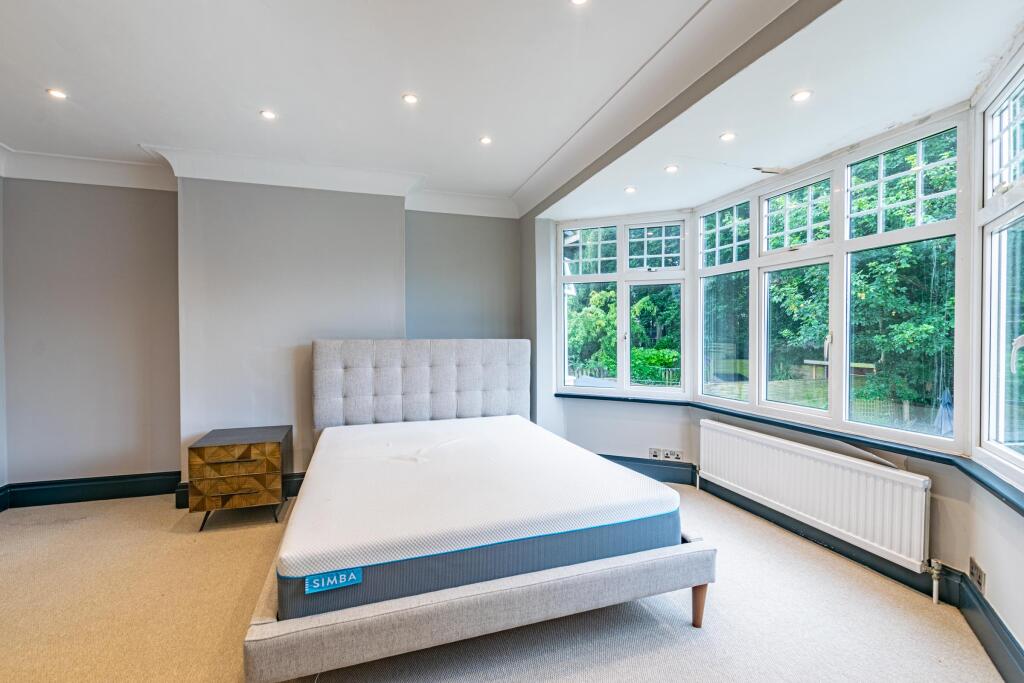 bedroom1