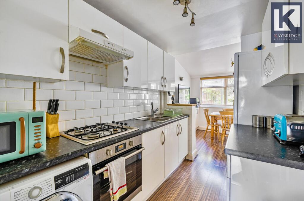 Stoneleigh Avenue, KT4