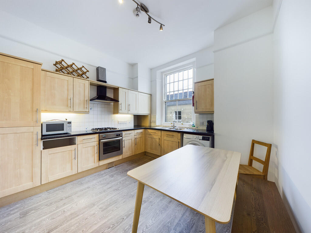 CAM00195P1-PR0332...