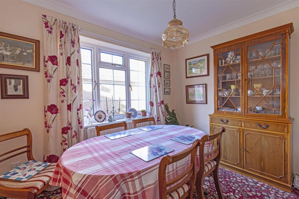 Dining Room-1.jpg