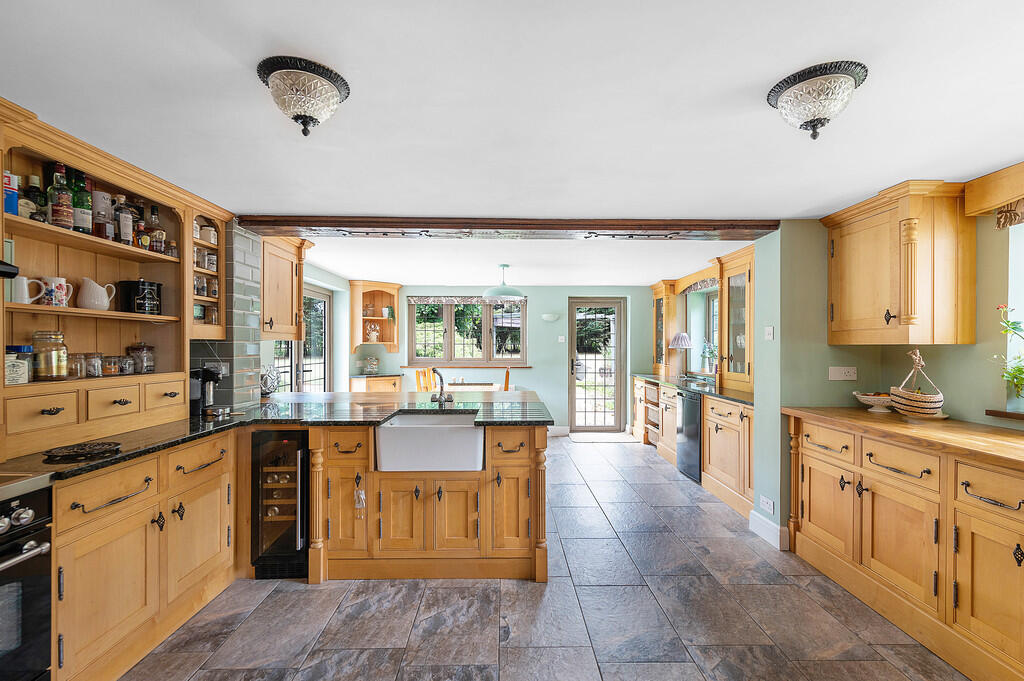 Stanton Manor ph2...