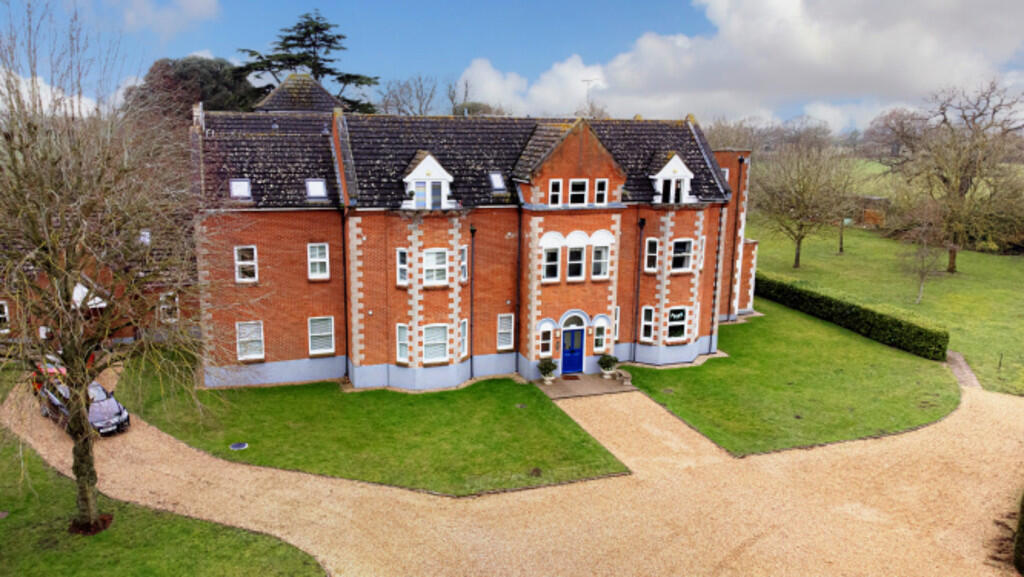 front 2 CM9 8TW-4...