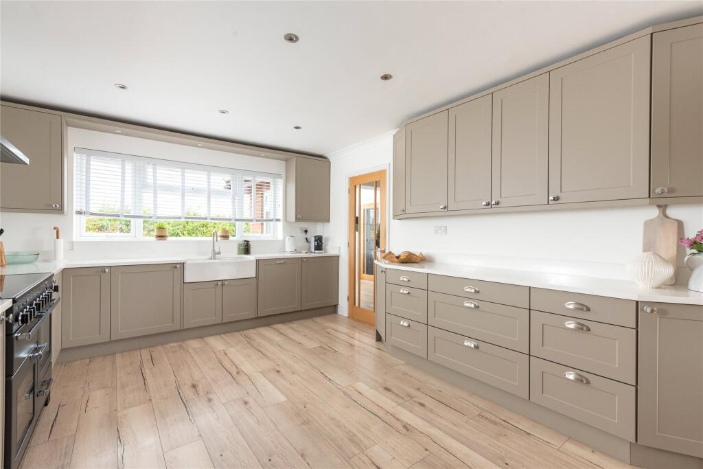 Kitchen/Breakfast