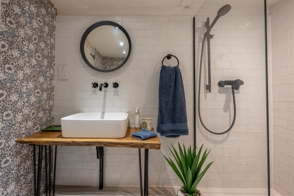 Hobbs Cottage-17-1.jpg