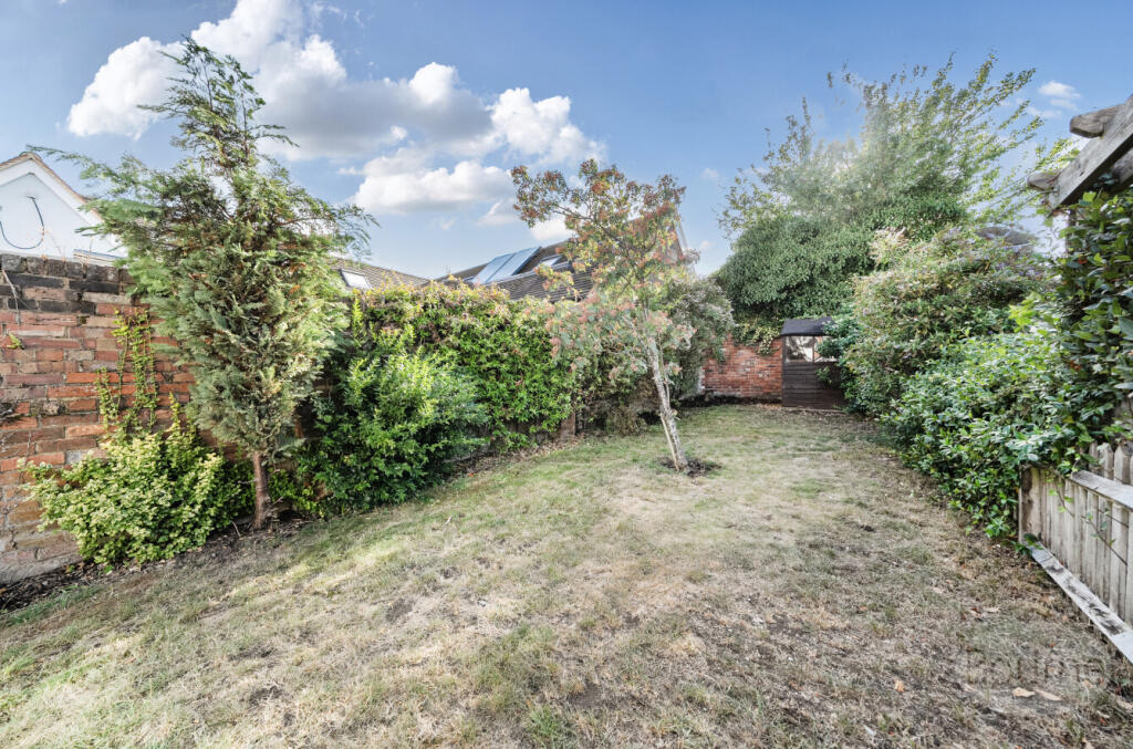 25e251a5-1e47-449...