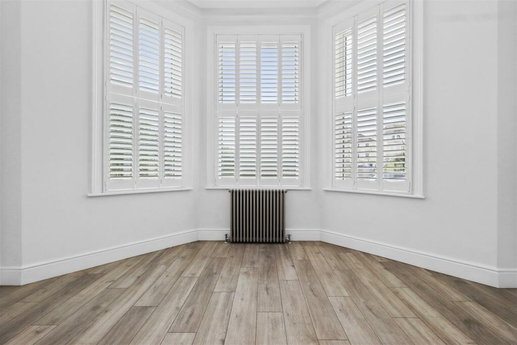 bedroom one #3.jpg