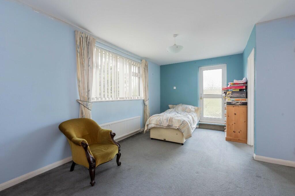 5th bedroom 