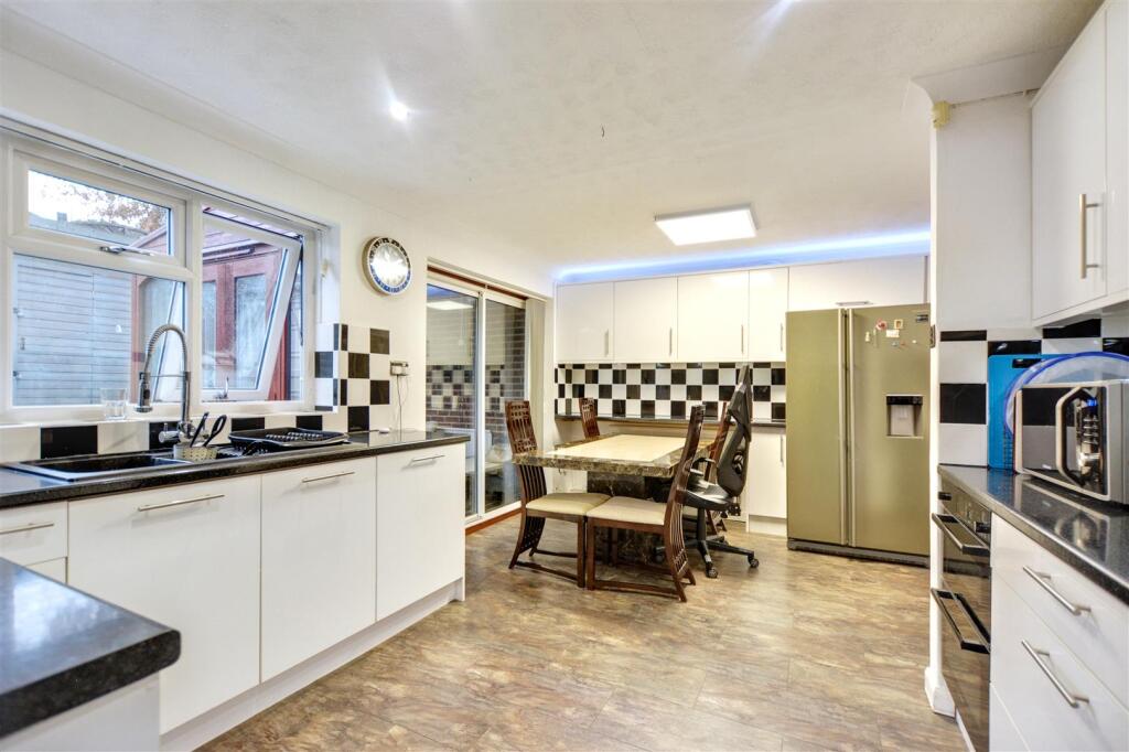 Kitchen Diner_1.jpeg