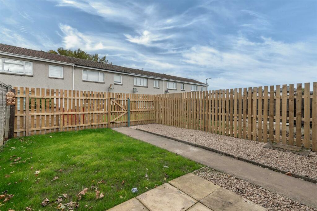 11 Kilmore Terrace Dundee-11.JPG