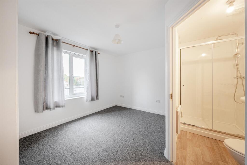En suite .jpg