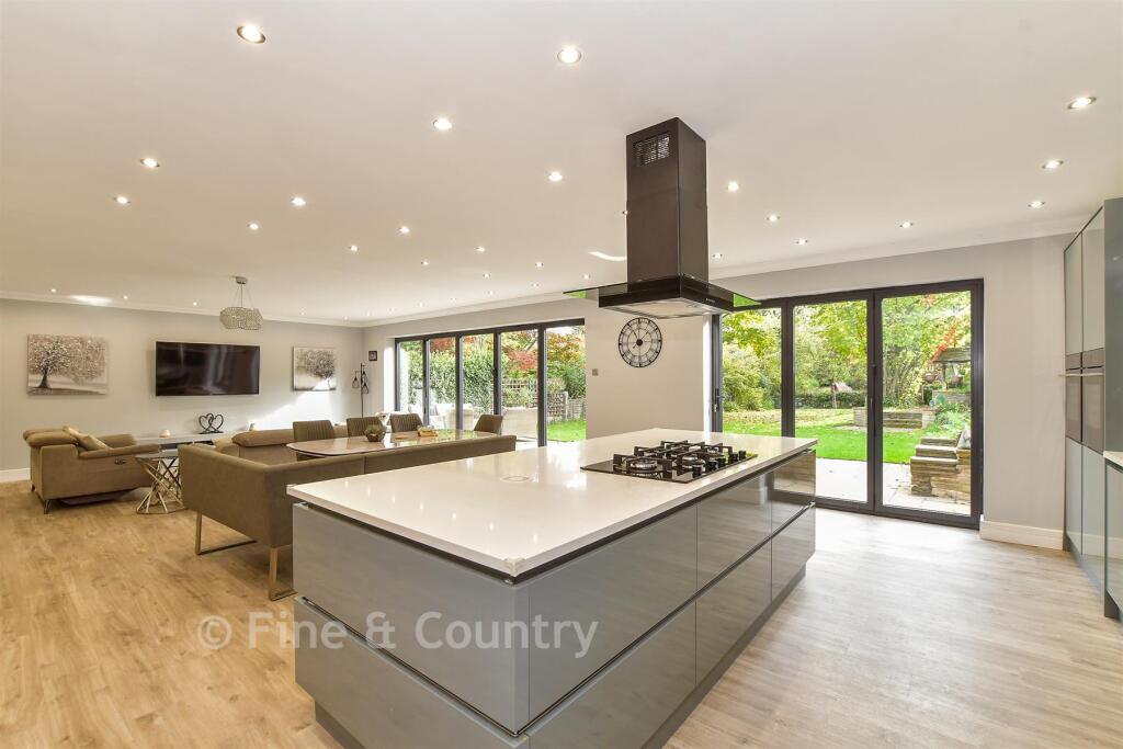 Kitchen/ Dining/ Family Room