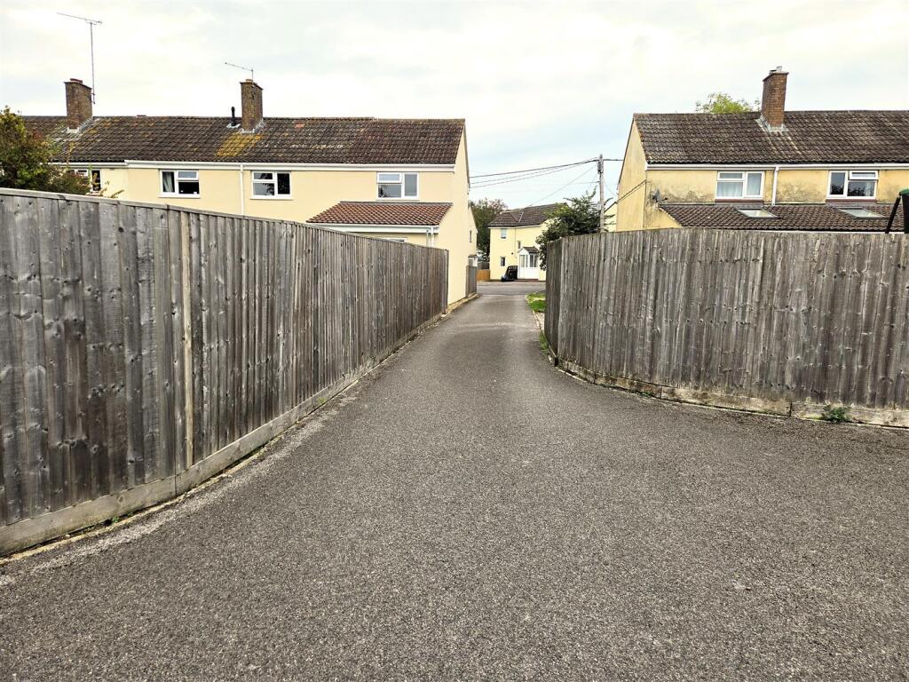 Sandy View - entrance.jpg