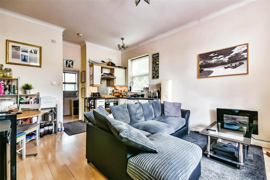 Living Room/Kitchen