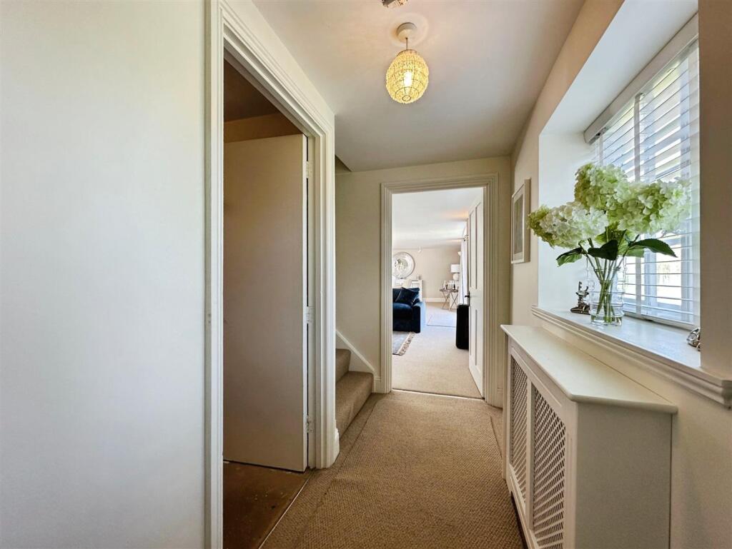 c4c9ef22-F-420E-873E-91E963464940-9048-000003B70F4