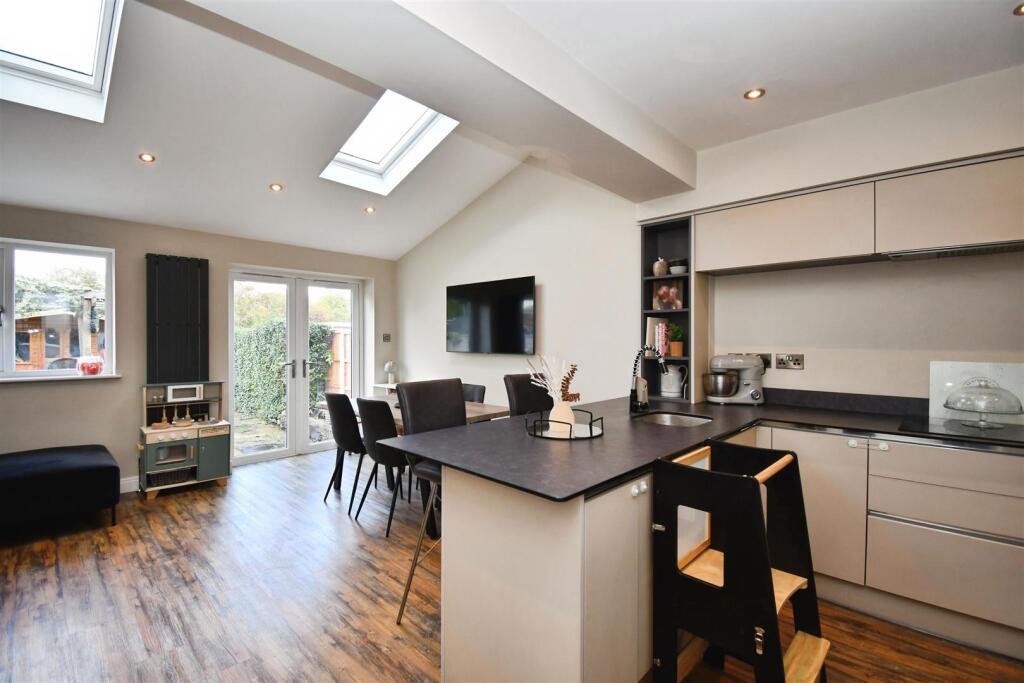 90b28fa8-U 20 20 2829 29.JPG