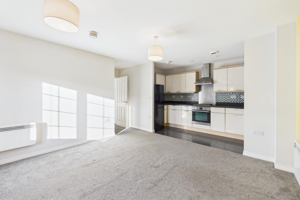 Open Plan Lounge Kitchen
