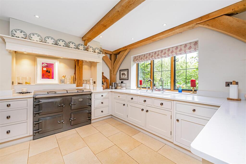 Roundless Cottage, High Button, GU8 6NR-103.jpg