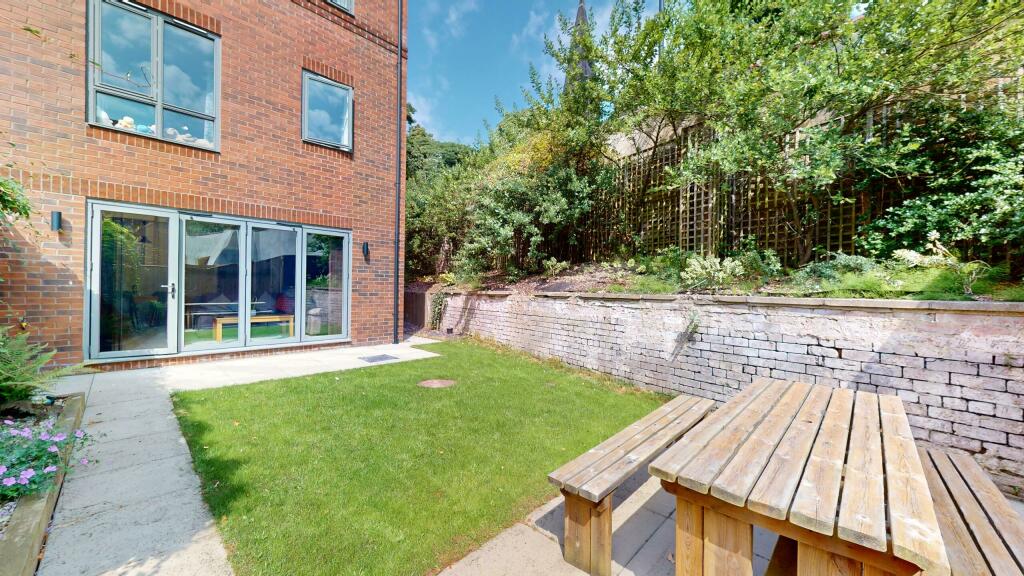 14-Victoria-Gardens-Rear Garden