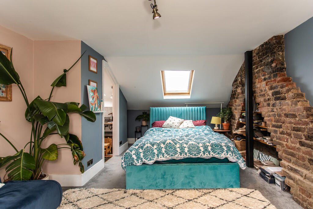 24 Lorne Road49
