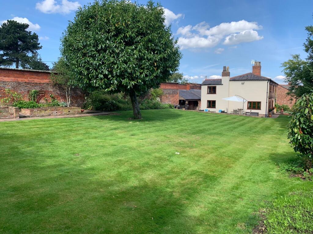 Garden &amp; Raised Beds