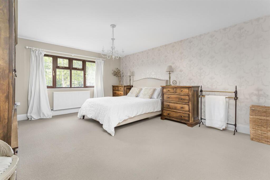 56 Rugby Road, Binley Woods (10).jpg
