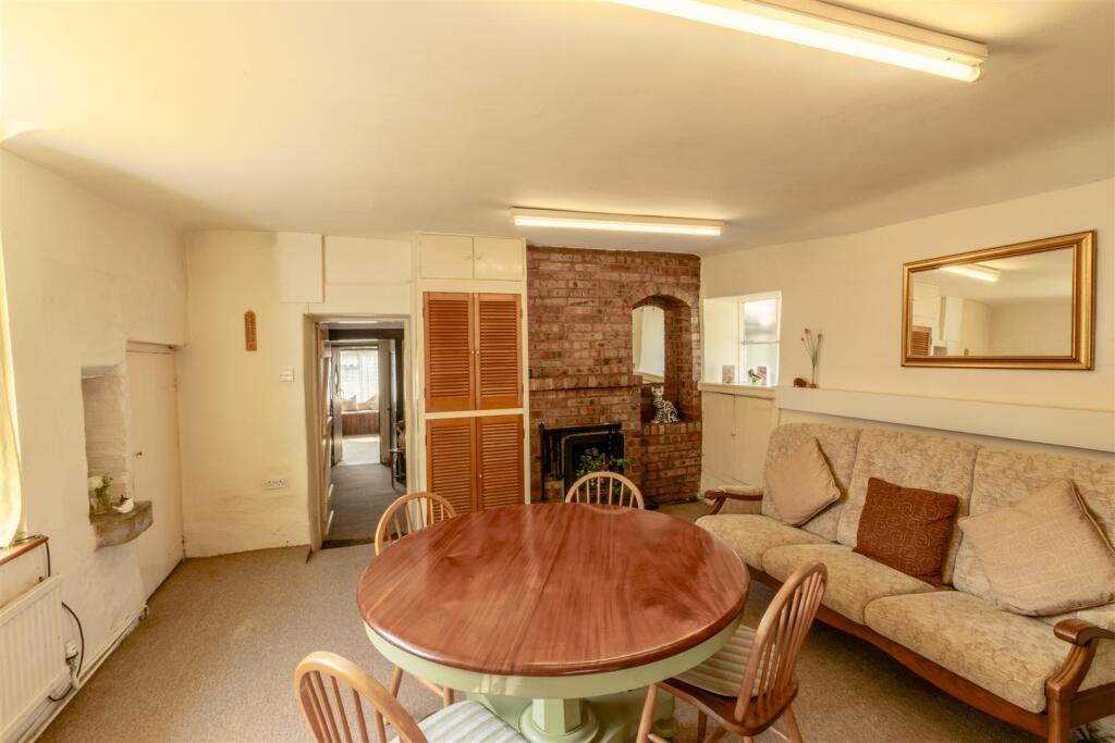 Woodland View (10 of 32).jpg