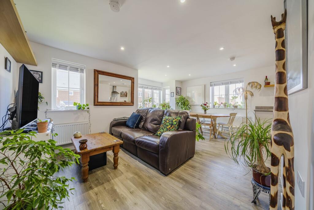 Living Room/Dining Room/Kitchen (1)