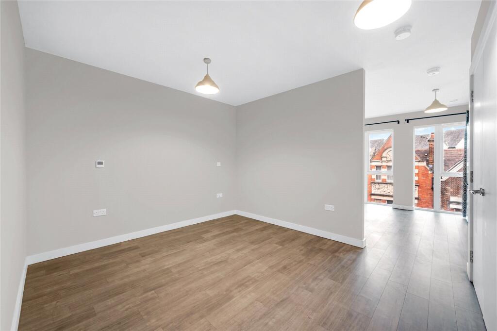 Studio Room