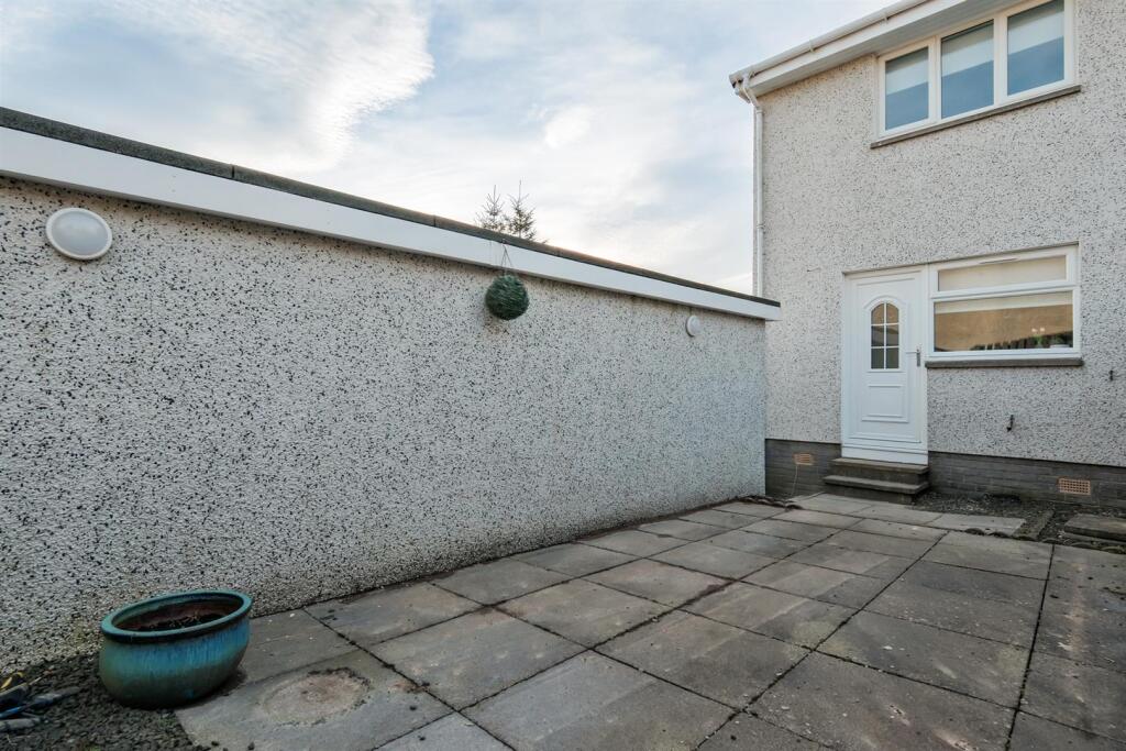 005-88 Currieside Avenue , Shotts , ML7 5RN.jpg
