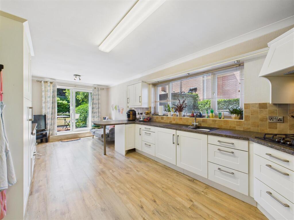 Living Kitchen