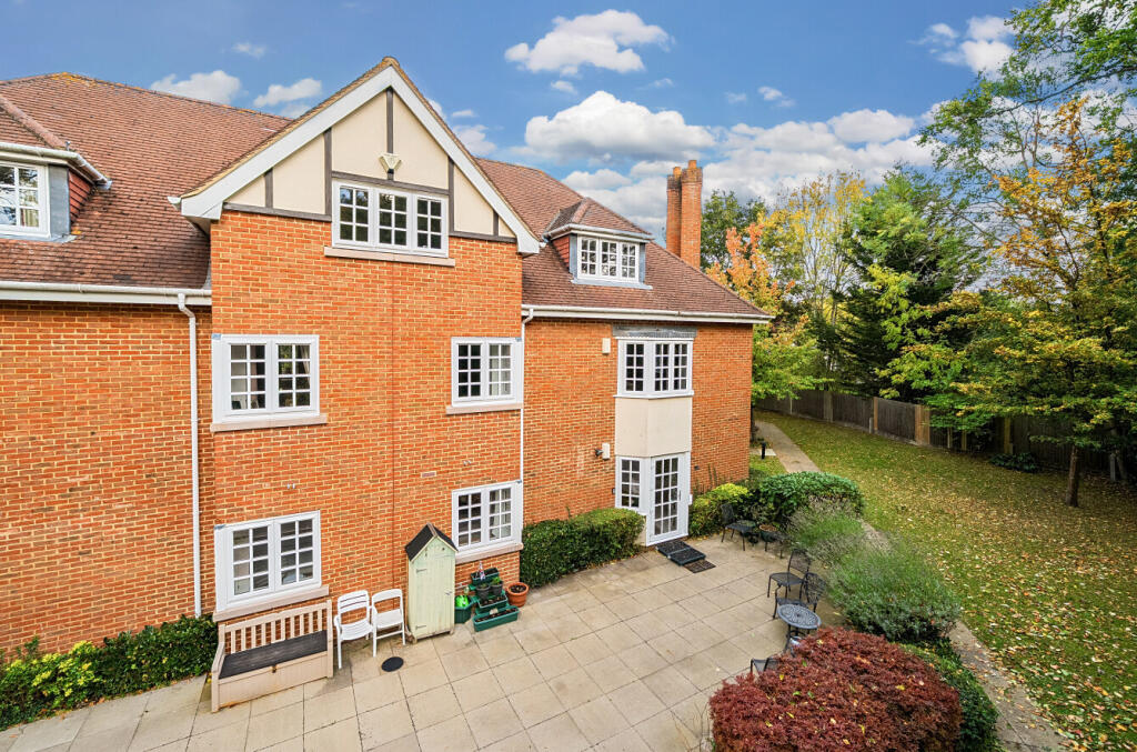 1363104-1-68e5472...