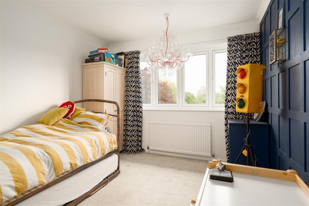 Bedroom3-2.jpg