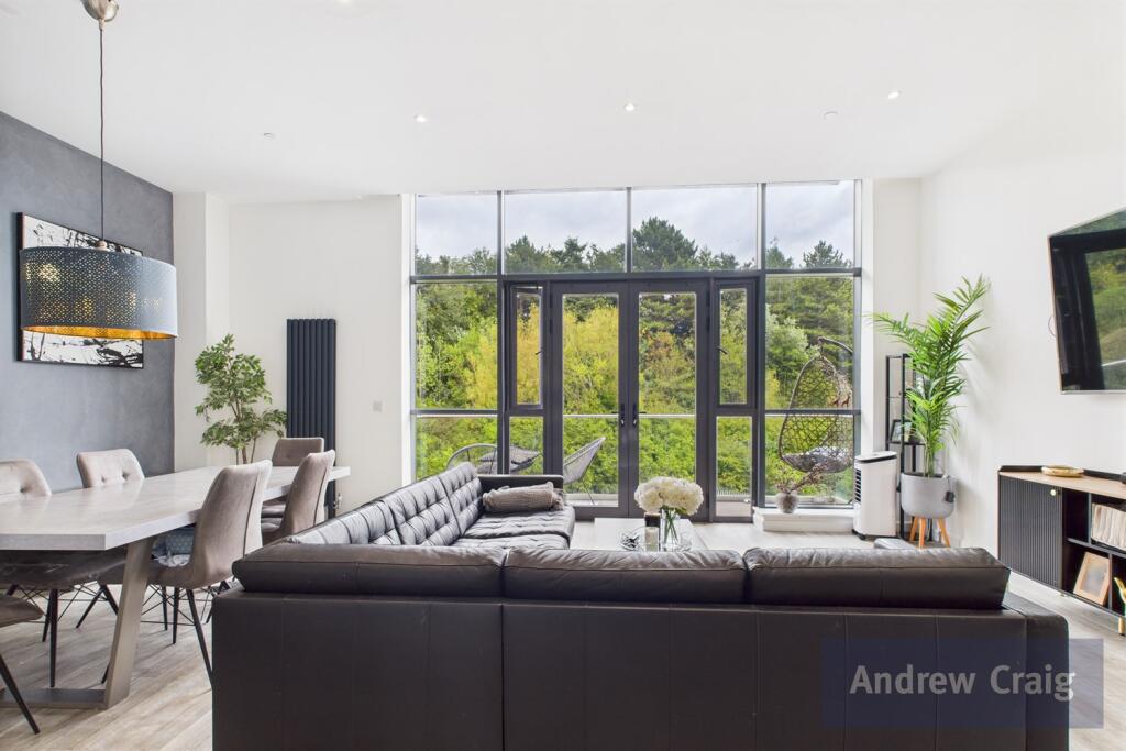 Open Plan Lounge, Ki