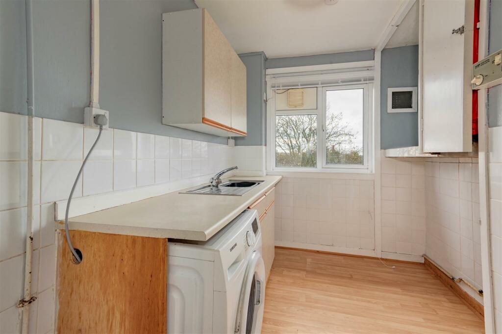 4E Cullen Place Dundee-4.JPG