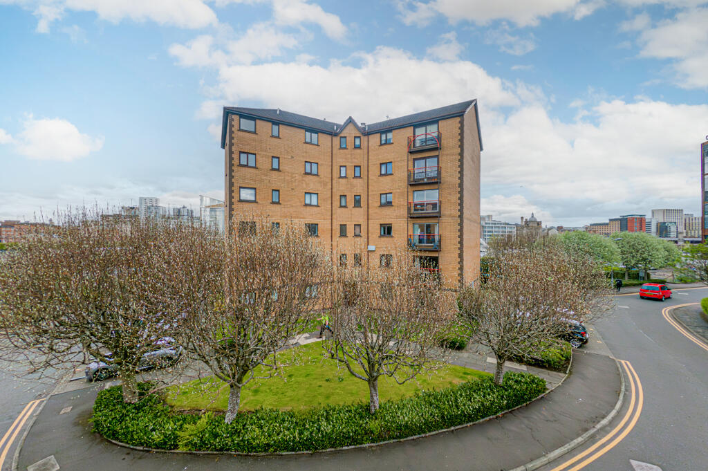 2_2025_4_23T14_04_41Flat 13, 10 Riverview Gardens,