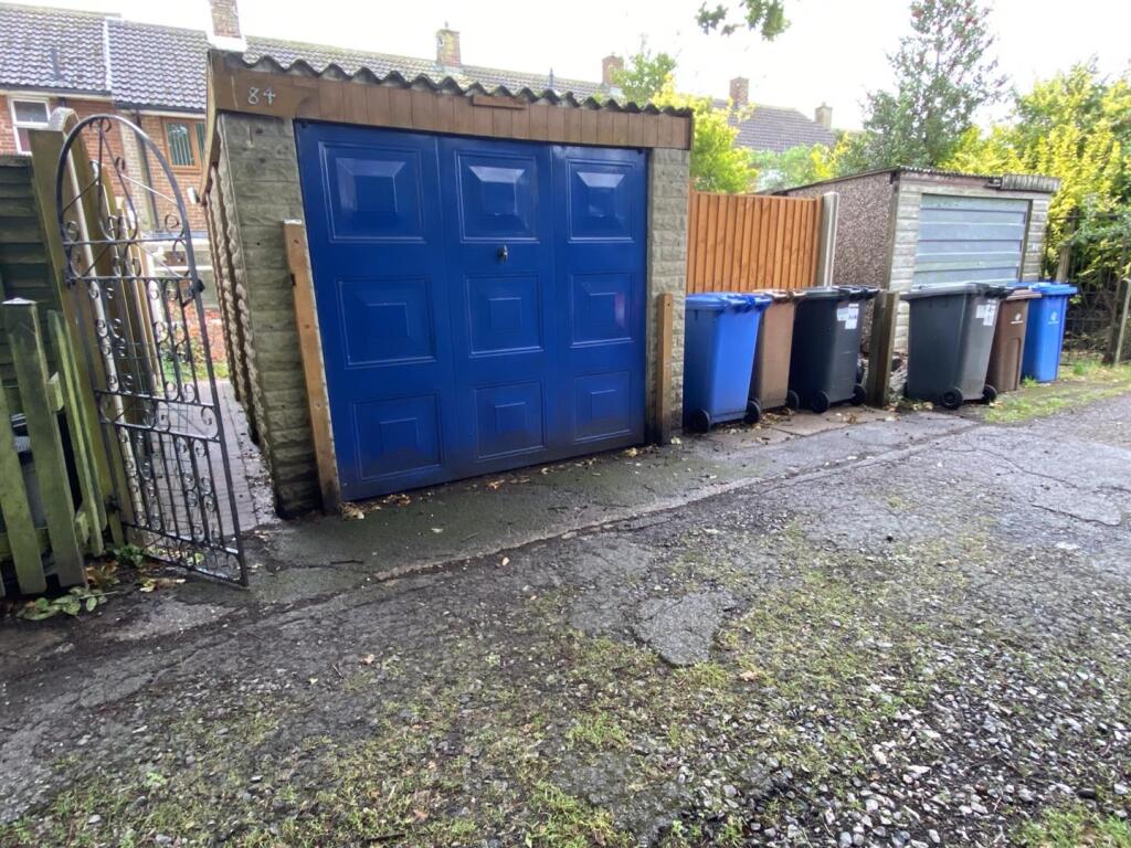 84VR-garages.JPEG