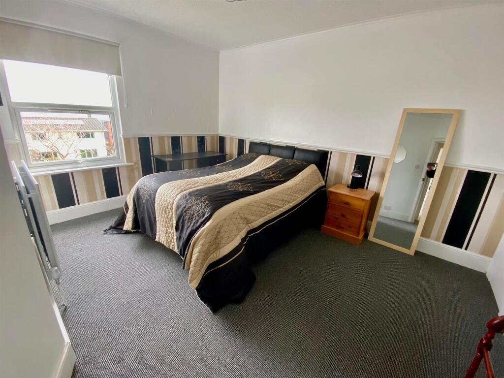 London Road South (20).jpg