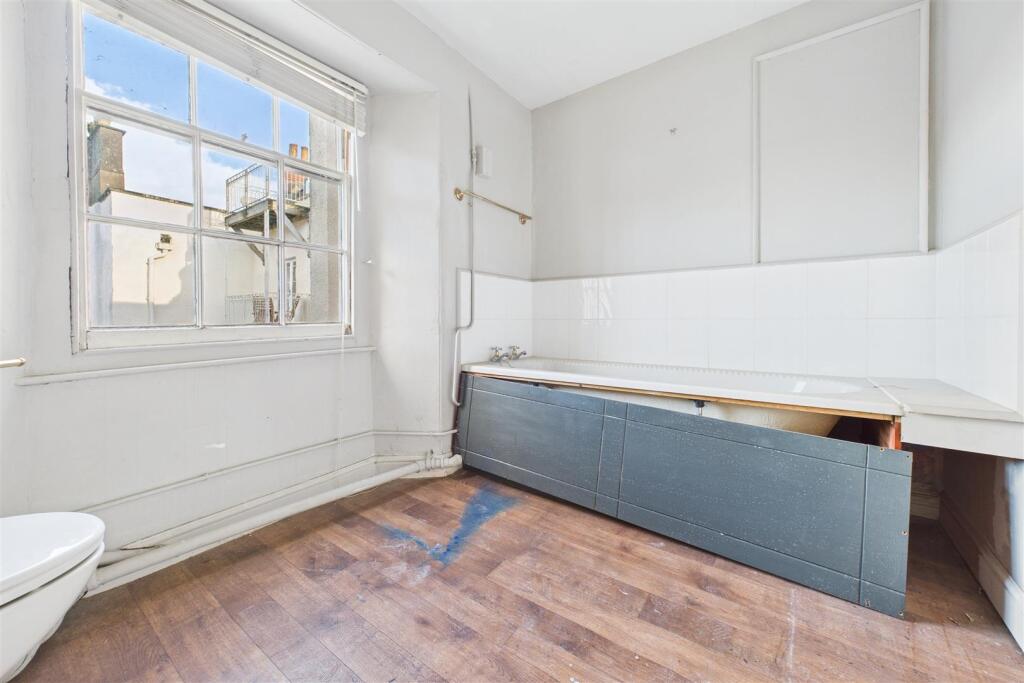 30 The Mall, Clifton Village, Bristol BS8 4DS | Fr