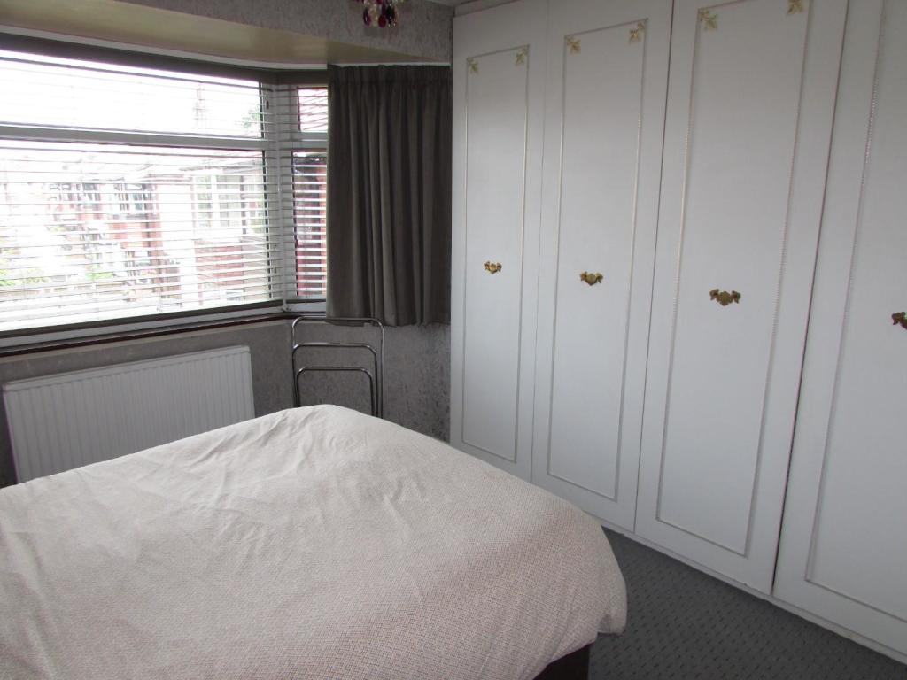 AshtonCres33bed1.JPG