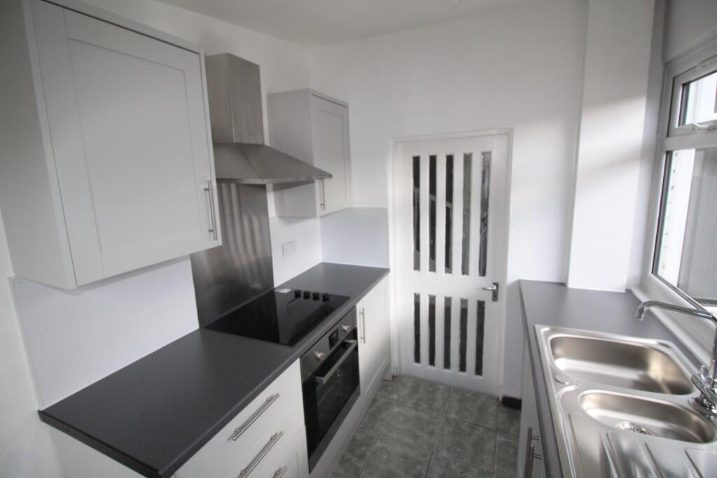 Kitchen (h)