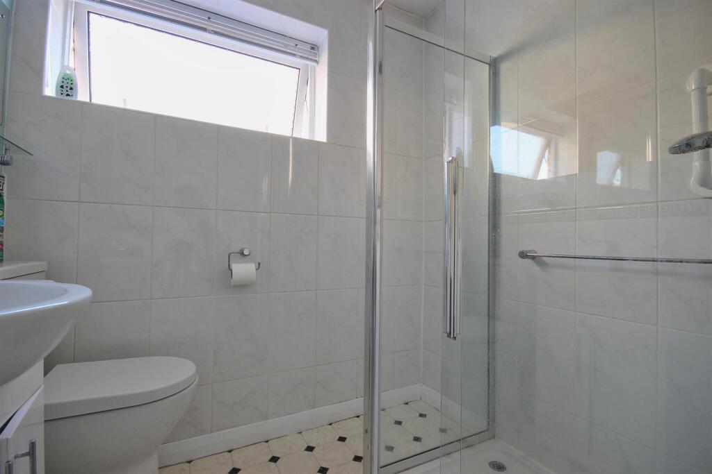 BATHROOM/W.C.