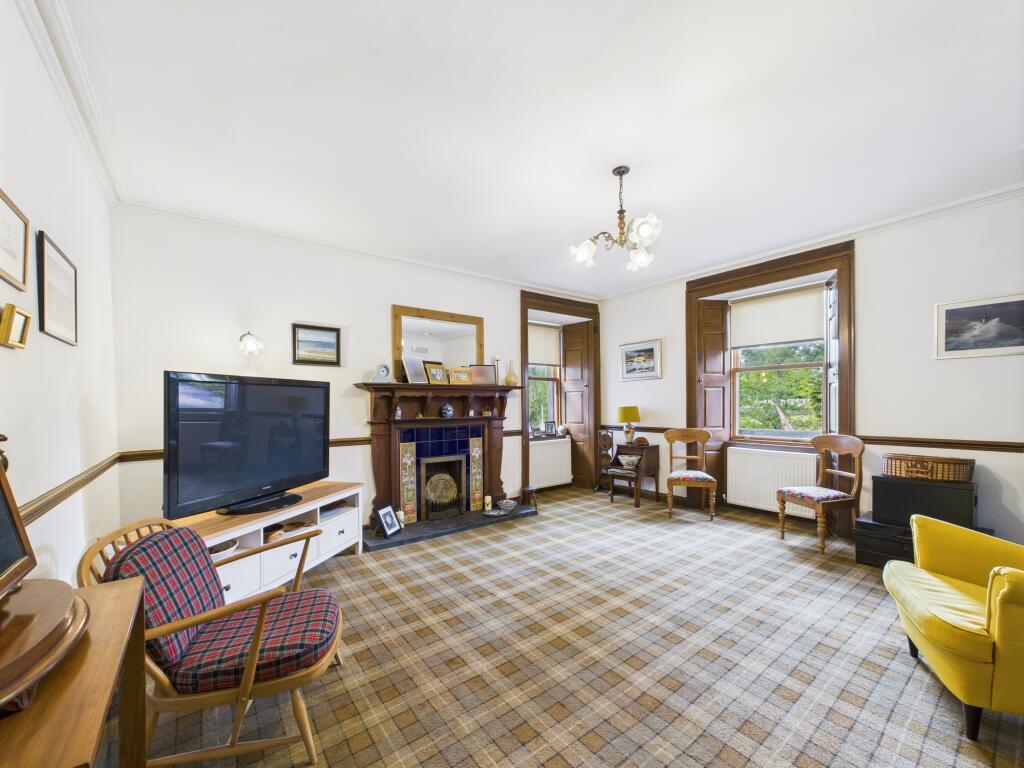 CAM03481G0-PR0105-STILL005