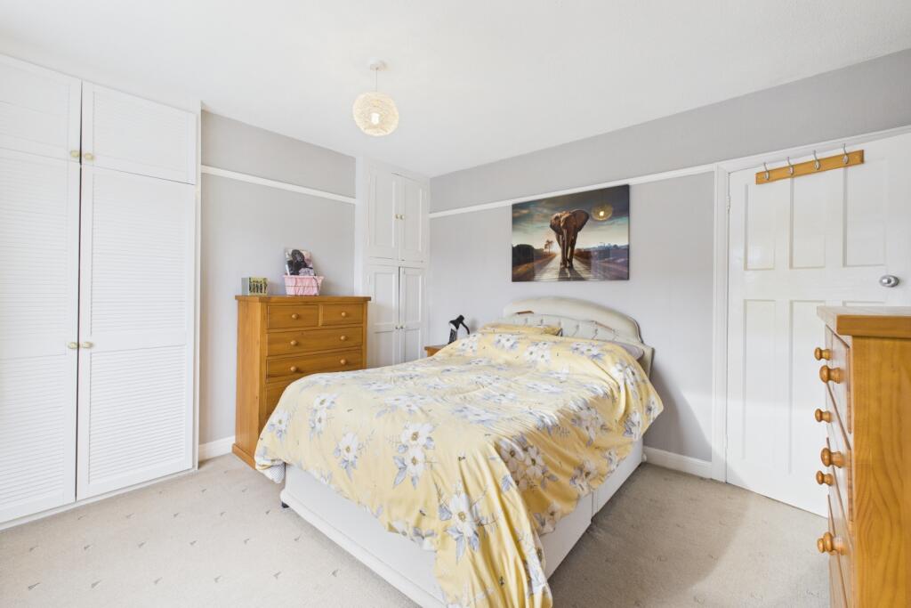 CAM03162G0-PR0359-STILL015